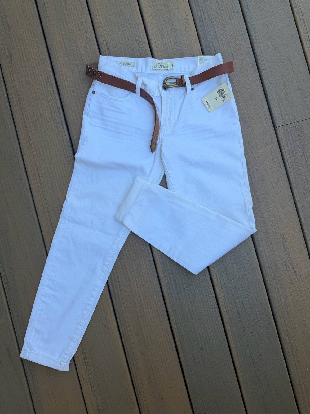 Brand New Lucky Brand White Skinny Jeans with Brand New Lucky Brand Belt